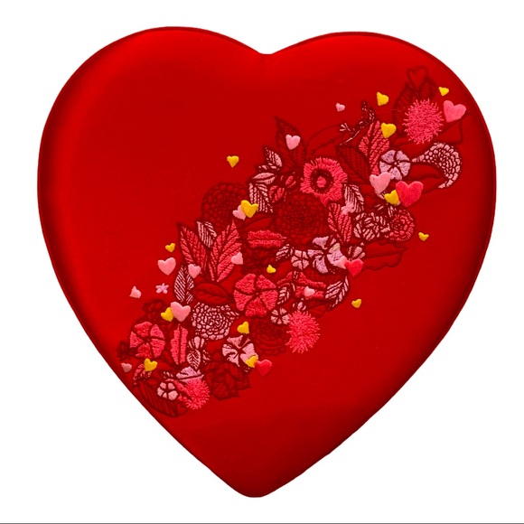 Godiva Red Satin Embroidered Heart Keepsake Box EUC - Picture 1 of 5